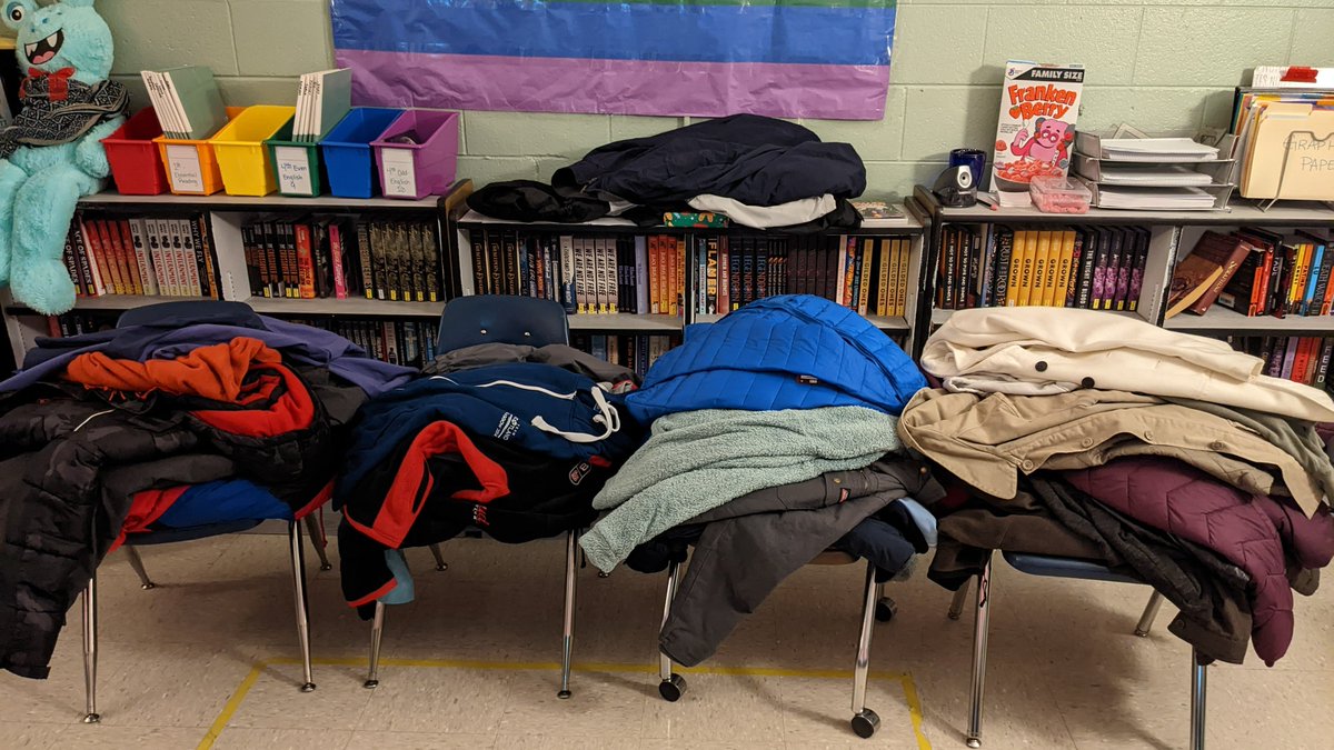 LCBProjectLIT's tweet photo. Today is the final day of our #EpicReads #WhiteOut Coat Drive with #OneWarmCoat and as of this AM we had 43 coats donated! 

This is our first year hosting but our school showed up and I'm super proud!

Now it's time to spend this holiday break reading some of our faves! 😉📚 https://t.co/qCUwi29NaB