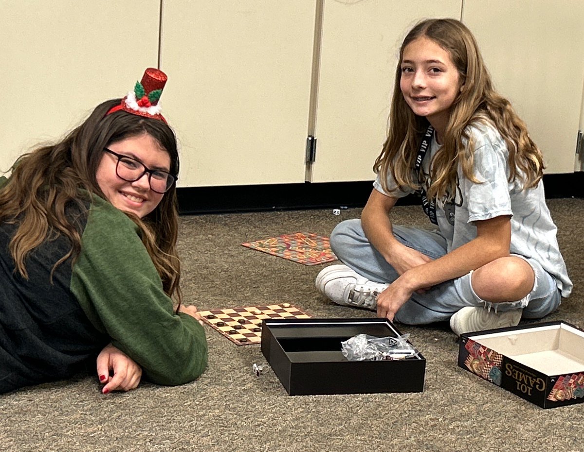 Pratt_TE's tweet photo. TimbersU is happening this morning at Timbers Elementary! Ending the year with a bang! @HumbleISD  @HumbleISD_TE @MrsCurry_TE @EdTechPrice @ https://t.co/s0cjf5mnPu