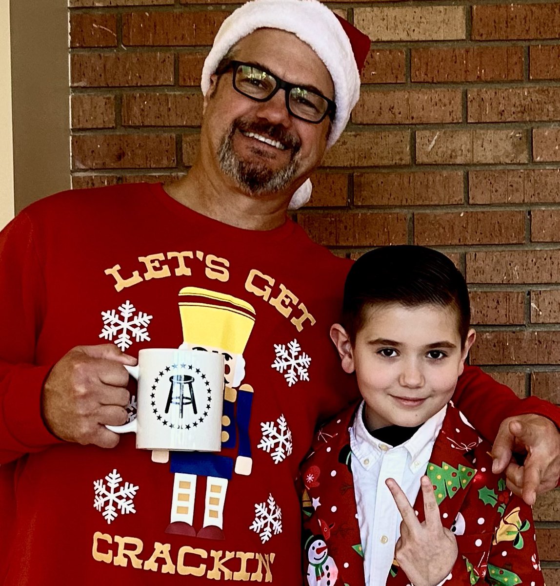 BPMS showing Christmas Spirit today! <a href="/barstoolsports/">Barstool Sports</a> <a href="/tyler_godwin/">Tyler</a>