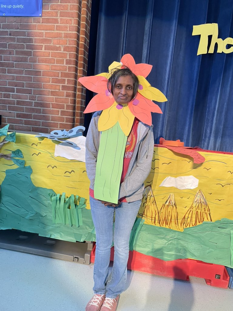 techieterrific's tweet photo. The Great Big Turnip performed by Taylor Elementary Preschool #APSzTaylor https://t.co/OxTH1Ukc7J