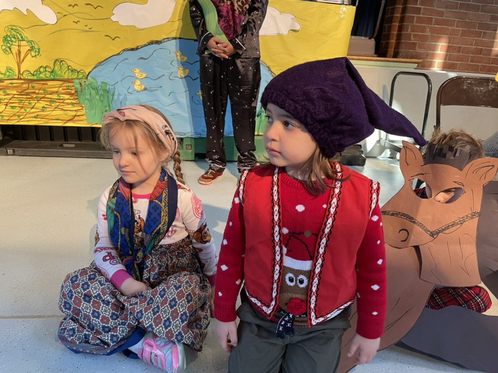 techieterrific's tweet photo. The Great Big Turnip performed by Taylor Elementary Preschool #APSzTaylor https://t.co/OxTH1Ukc7J