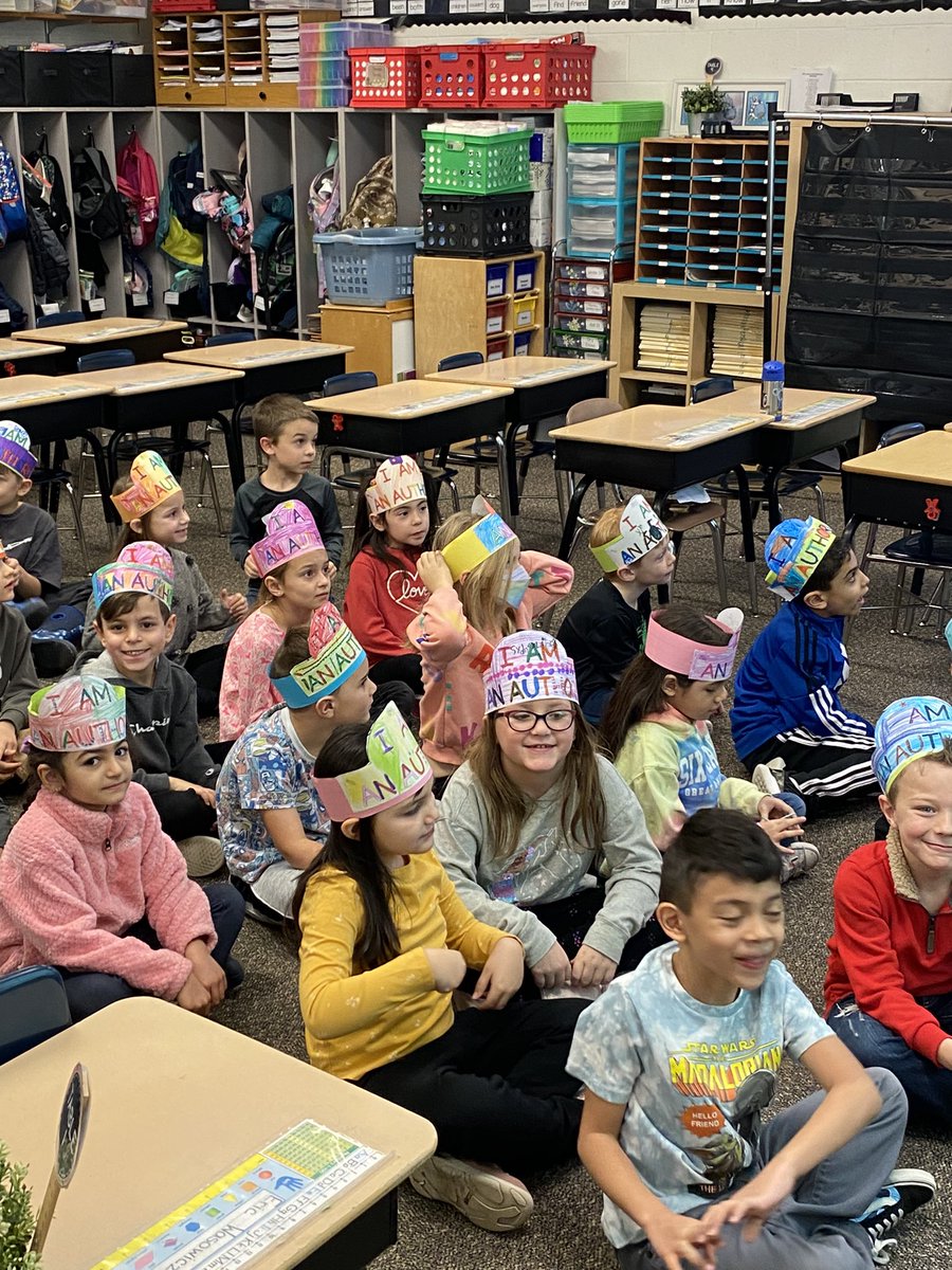 NightingaleJeff's tweet photo. Mrs. Long’s class celebrating another publication! What great authors! #prairierocks #osd135 https://t.co/wVf2UhqUKW