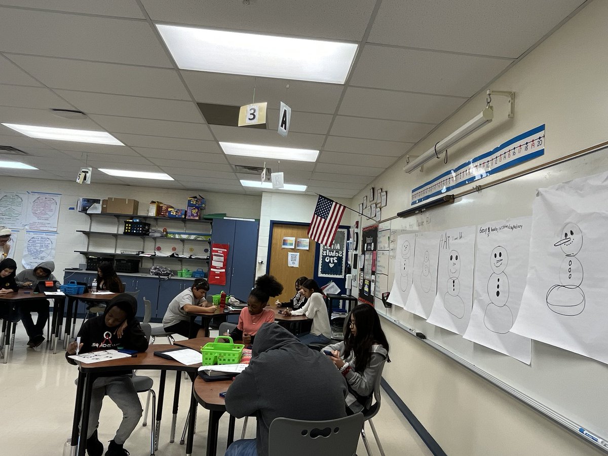 aschulz116's tweet photo. 6th graders are reviewing fractions and making snowmen!
#rlmspride #math #fractions https://t.co/JcX94eXVgd