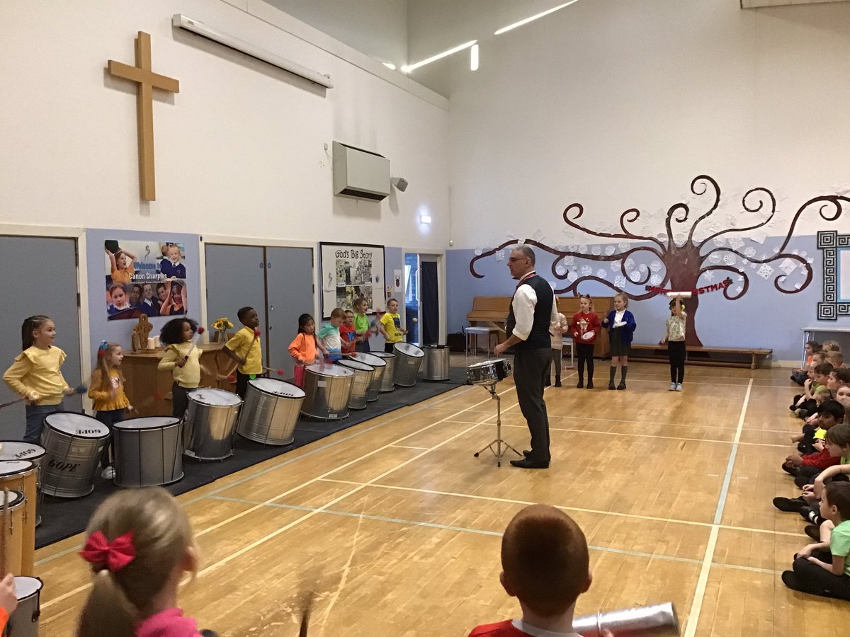 CanonYearThree's tweet photo. Year 3 did an amazing job performing at their drumming concert yesterday. Both classes have worked very hard since September learning Brazilian drumming pieces and songs. We are very proud of you all ⭐️ @CanonSharples @LT_Trust https://t.co/KlfDJmsUxK