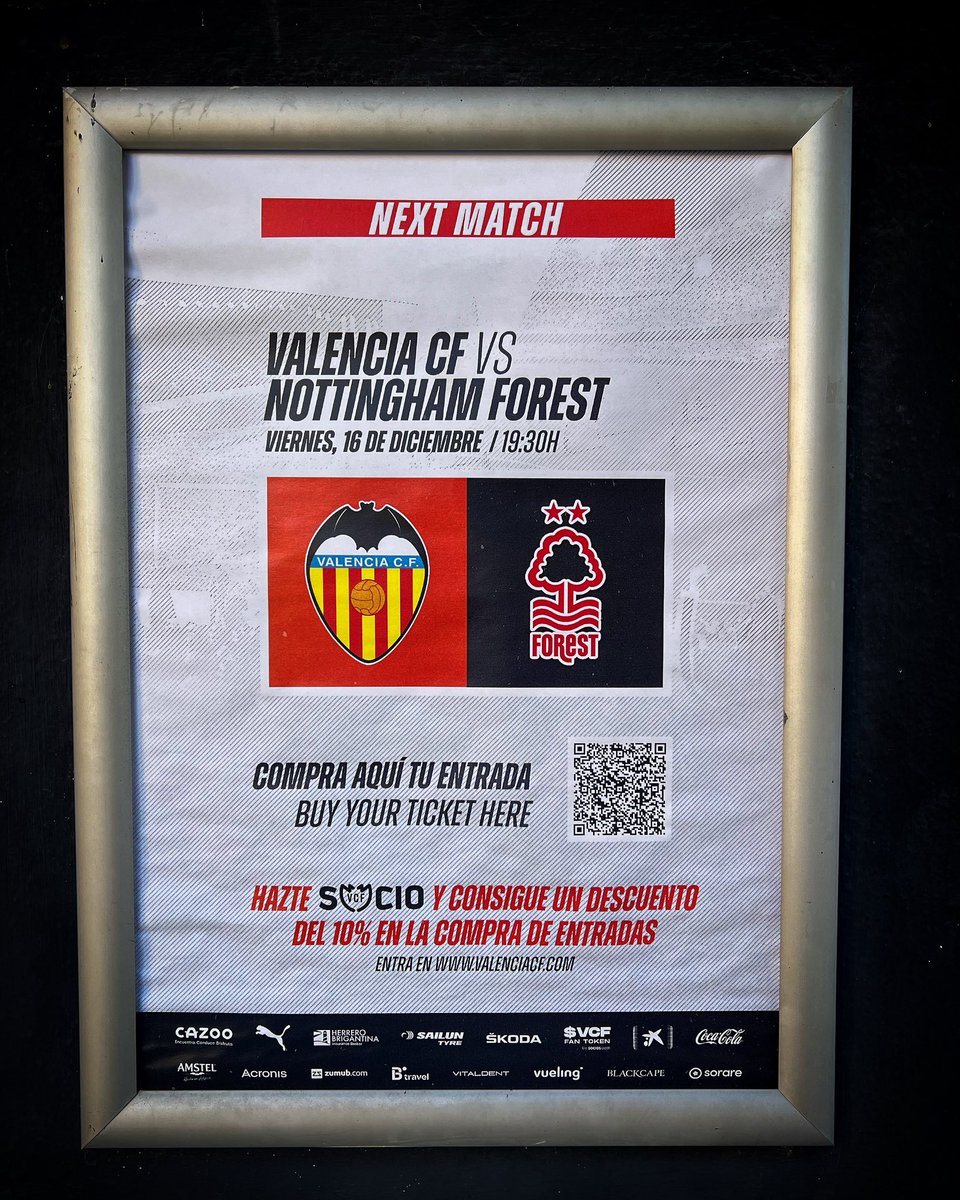 vicentchilet's tweet photo. Matchday ⚪️⚫️|🔴⚪️ #VCFForest https://t.co/2J3NeglcXS