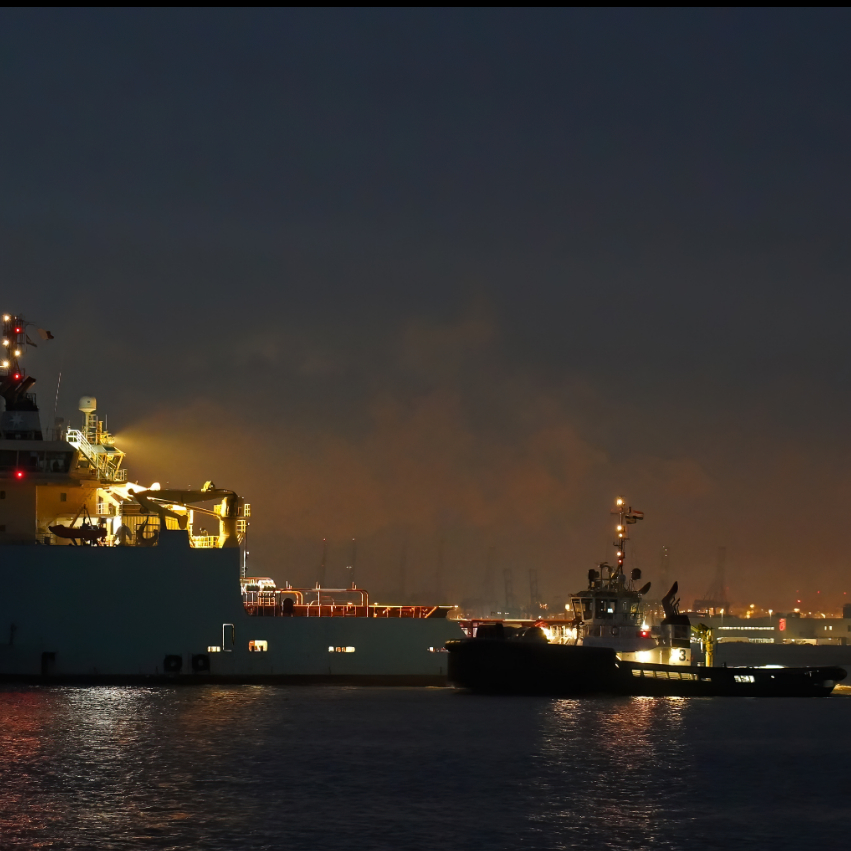 Multraship's tweet photo. Nice photographs of MULTRATUG 3 taken by Kees Torn during the rig move of GABRUS from Eemshaven to Rotterdam.
#multraship #multratug #shipping #towage #salvage #scheepvaart #tugspotters #instaship #boat #tugboat #shipspotting #rigmove #havenrotterdam #portofrotterdam https://t.co/kHhOgUb9Uw