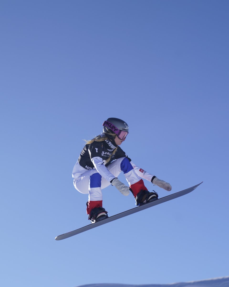 NOUVEAU DOUBLÉ ! 🥇🥈
Les fusées bleues sont encore de sorties avec la victoire de <a href="/TrespeuchChloe/">Chloe Trespeuch</a> juste devant <a href="/MansPetitLenoir/">Manon Petit - Lenoir</a>  👊🇫🇷 

Quel début de saison pour la <a href="/sbxfrance/">Equipe de France Sbx</a> 🔥

📸 Agence Zoom