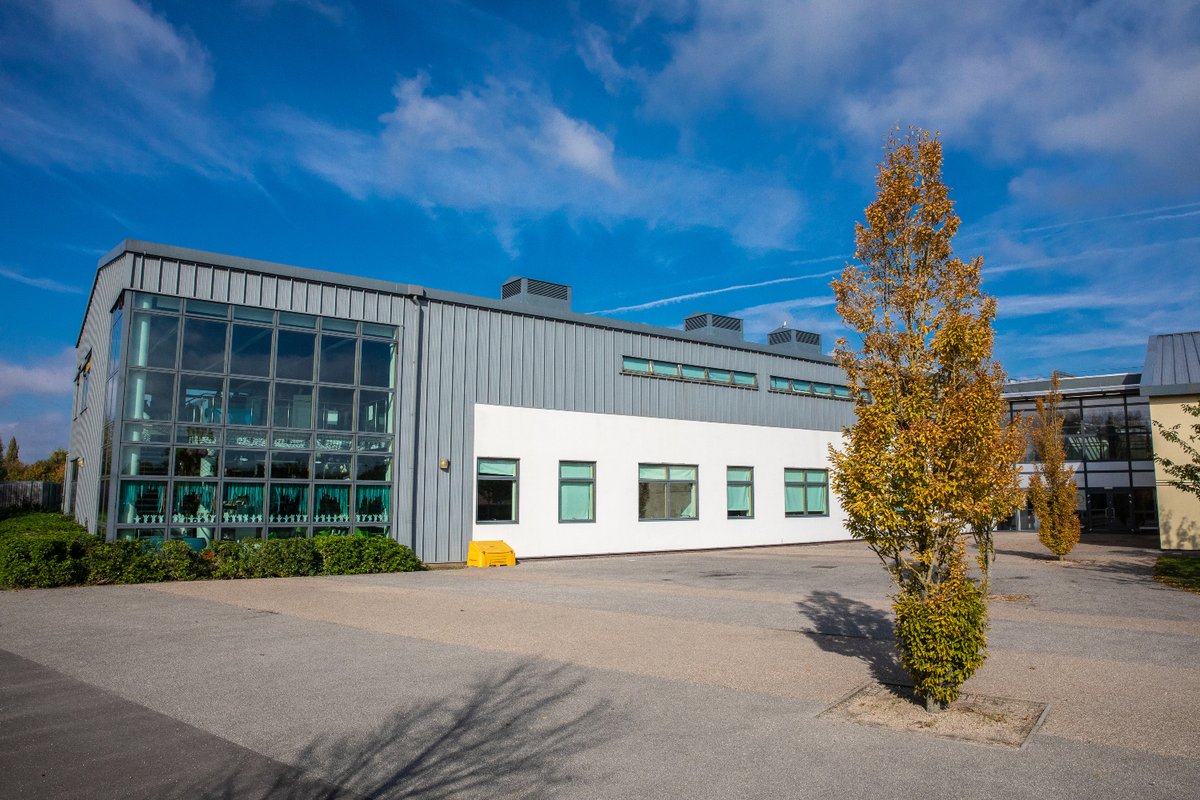 Melkshamoak School tweet media