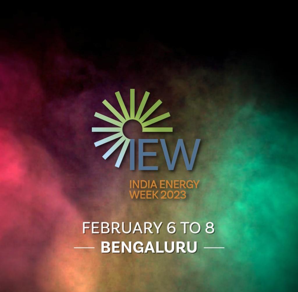madversity's tweet photo. Growth story has many dimensions. #IndiaEnergyWeek due next Feb in #Bangalore is set for a dazzling curtain raiser today. @HardeepSPuri
to outline vision on how India is emerging as a multi-faceted player: consumer, producer, service provider, innovator. The countdown starts now https://t.co/l2SRO7fCnp