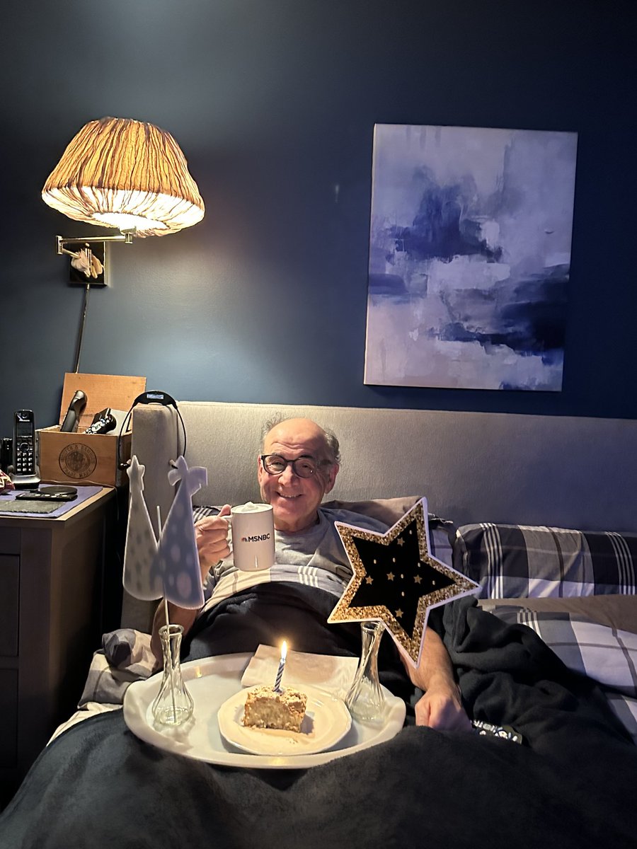 Barry Levine tweet media