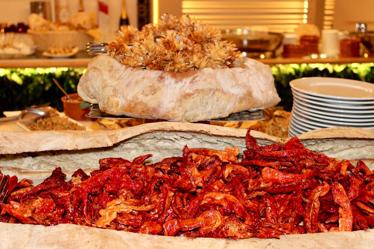 calabriaonline's tweet image. 😋 Alcune #ricette della #Calabria di #gusto. Gli #ScattiFotografici dei sapori della tradizione.

🌍 @ProntoEstate Guida Turistica 
🇮🇹 prontoestate.it (Sito &amp;amp; Blog) 

#16Dic #SudItalia #Food #natale2022 #GH2022 #GH22 #Italy #Italia #Foodie