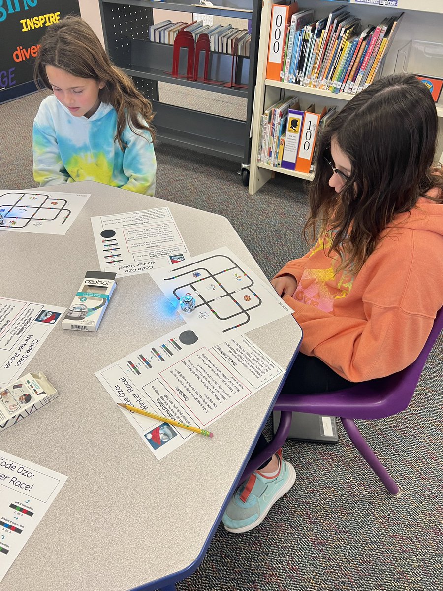 lynnszabo's tweet photo. Enthusiasm running high as Ss learn coding with @Mr_DCPeterson and Ozobots provided by the @ABC25Foundation #wgleads @ahsd25 @AHSD25Westgate @ahsd25tech https://t.co/vafcjCb0da