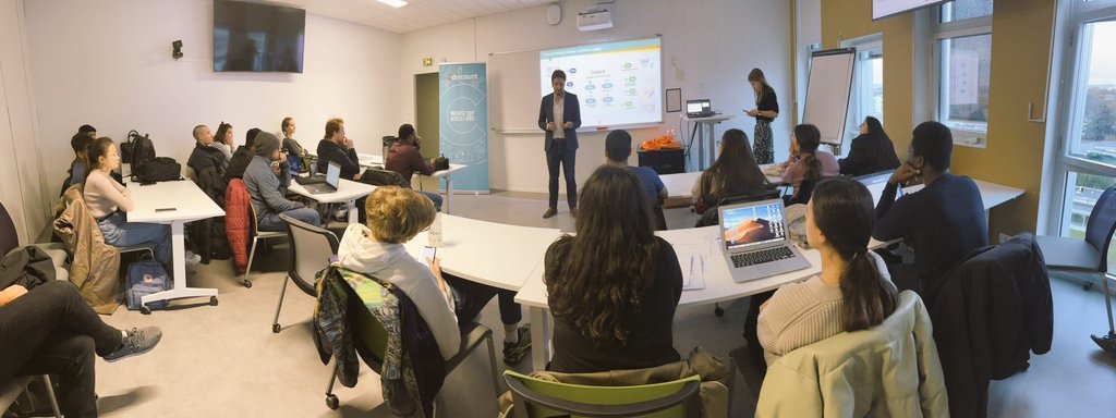 Orely_LB's tweet photo. @Cdiscount était présent hier à @KedgeBS pour donner une conférence à nos MSc Data Analytics for Business sur la thématique du Princing et de la planification des ventes ! Merci beaucoup pour cet échange et partage d'expériences. https://t.co/1m5mWhEr9H