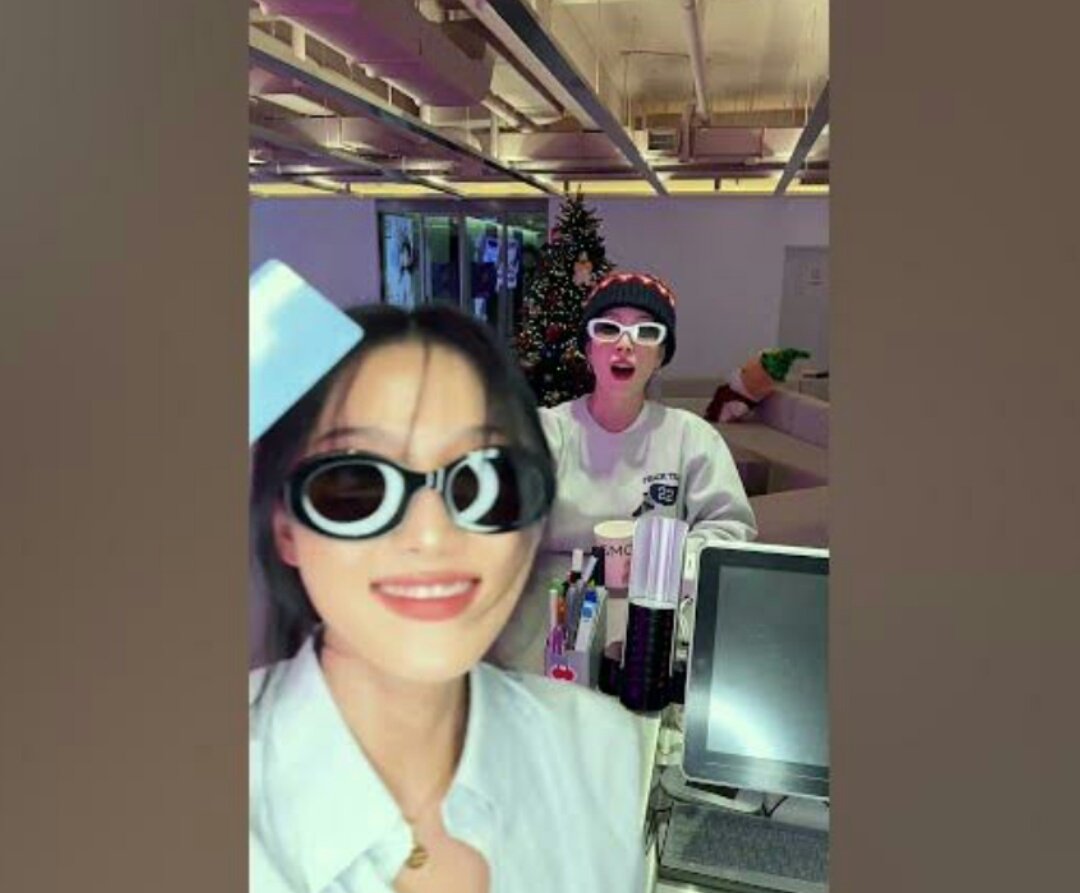 MamamooTurkey's tweet photo. [221216]
#Hwasa &amp; BoA #ZIPchallenge
👉https://t.co/dgf96RLDqE

Forgive Me challenge 
👉https://t.co/d3lNZnrsGt https://t.co/KPJtTt0l8E