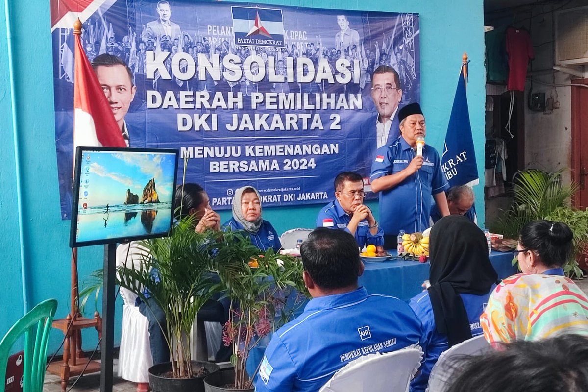 RAMujiyono's tweet photo. Konsolidasi Dapil Jakarta 2.

Terus berusaha berbaris rapi, berstrategi. Solid adalah kunci✊

Kader #DemokratS14P mewujudkan #KemenanganBersama2024 dlm #PerubahanDanPerbaikan 
⁦@FaisalLuba⁩ ⁦@NenengNews⁩ @vik https://t.co/87wzxWEeX4