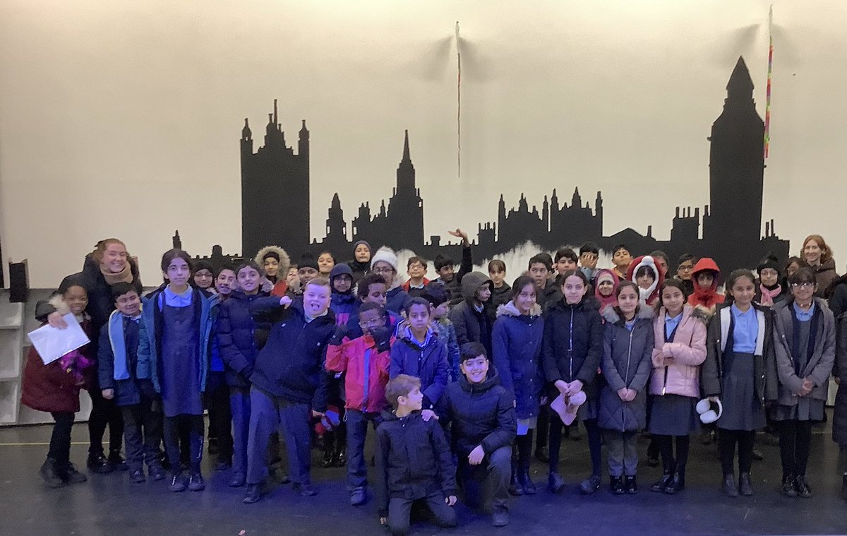 Cravenwood Primary (@cravenwoodpacad) on Twitter photo Thank you to everyone involved in the <a href="/SchoolHeys/">The Heys School</a> Mary Poppins production. All of our students enjoyed the experience of seeing a live theatre production and it has inspired many of children to take to the stage too. #Educationwithcharacter Thank you to everyone involved in the <a href="/SchoolHeys/">The Heys School</a> Mary Poppins production. All of our students enjoyed the experience of seeing a live theatre production and it has inspired many of children to take to the stage too. #Educationwithcharacter
