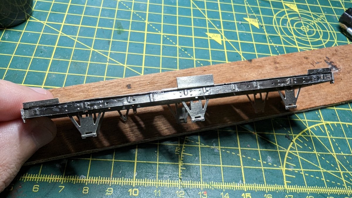 MattwicksBMR's tweet photo. Progressing well... Pinched the 14mm wheels off the old chassis, going together ok, got a fair bit to do on details and spring on the middle axle today.
Step boards added plus the detail faces on the sole bars.
#LMS #dapol #HornbyMag #Etched #KitBuild #OO #4mm #ModelRailway https://t.co/fKo2EtUVqR