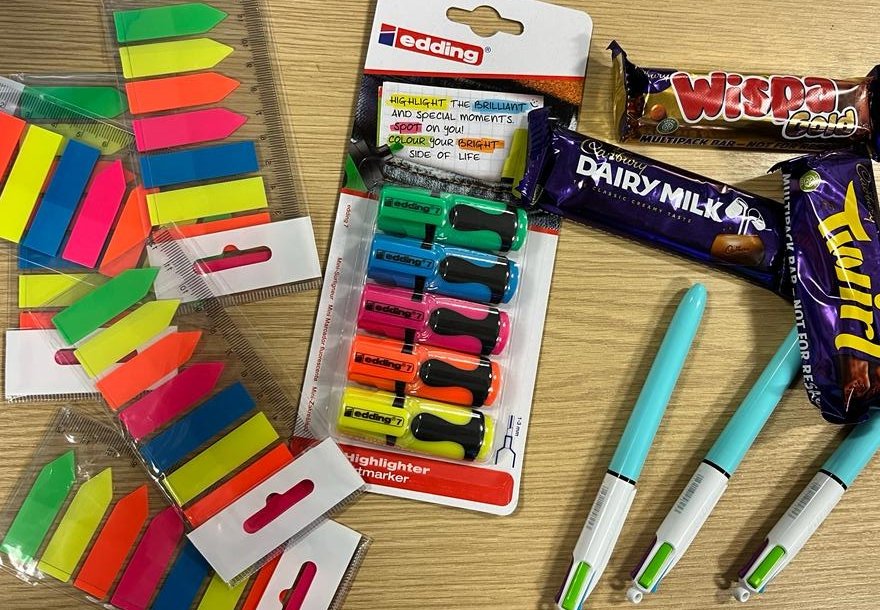 SmeatonAcademy's tweet image. Our Curriculum Leader of English, Ms Adams announces which 4 Year 11 students have won this term's timeline challenge! Keep up the hard work, Year 11! Your next timeline challenge will be based on Ozymandias by Percy Shelley from the AQA P&amp;amp;C Anthology! #HappyRevising #AimforGold