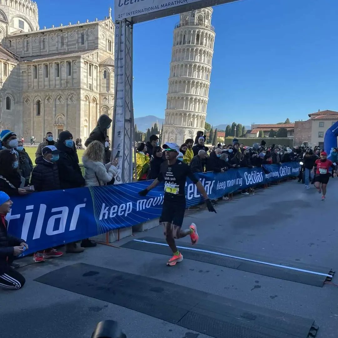 RuncardItalia's tweet photo. 𝗣𝗜𝗦𝗔𝗔𝗔𝗔!
🏃 Oltre 2000 atleti per l'ultima maratona nazionale del 2022!

📍 Maratona di Pisa
🗓️ 18 dicembre 2022
🕒 9.00
P: Piazza Manin
A: Piazza dei Miracoli

👉  Il calendario completo del weekend: https://t.co/hcOrQ1dZJY
#runcard #Running #pisa #marathon #weekend https://t.co/Mrw1zRZZ1j