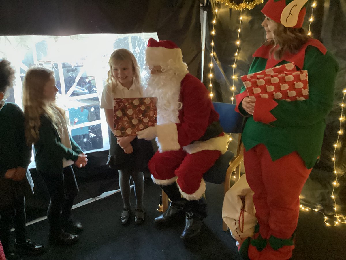 KitwellSchool's tweet photo. Thank-you to Santa and his elves for their visit and presents! https://t.co/lsRMPVPQpR
