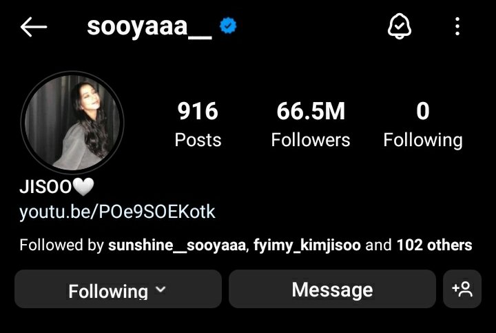 pawangdalgom's tweet image. Jisoo's instagram profile picture since 2018 (first photo profile) until NOW ๐ค
A thread :