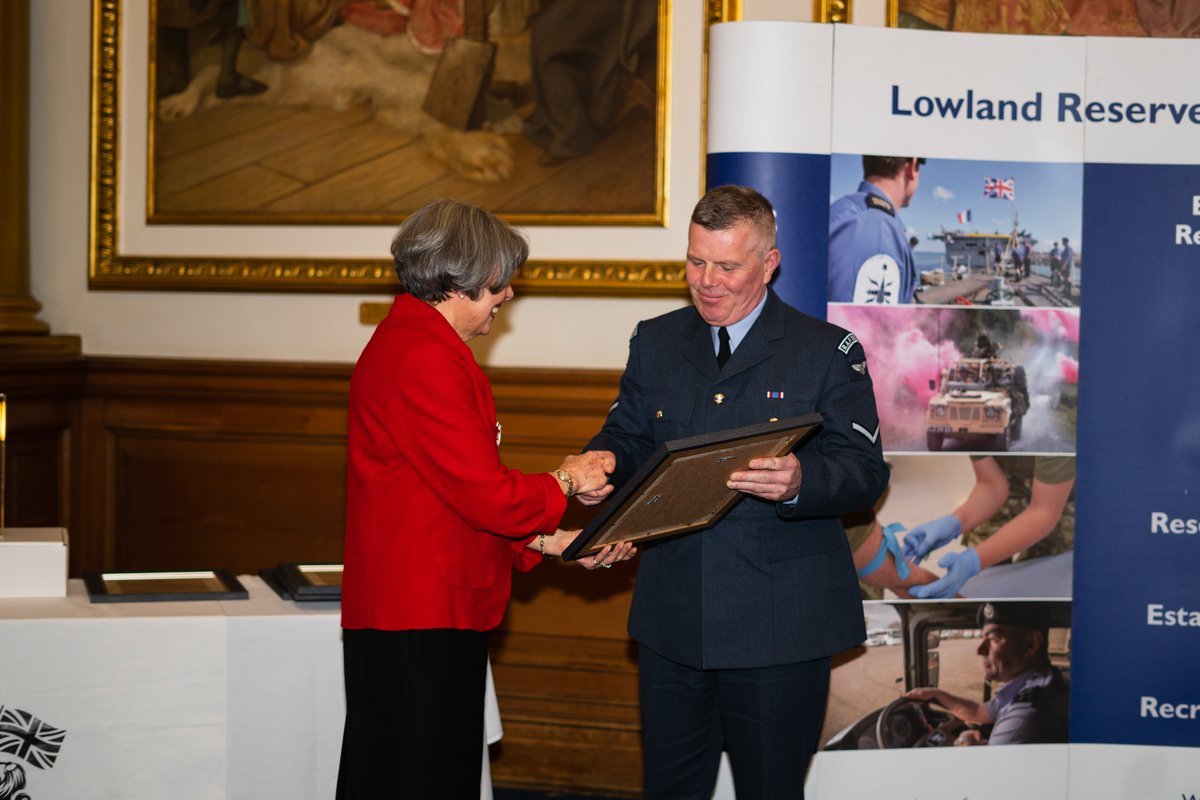 Congratulations to the Reservists and CFAVs who received Lord-Lieutenant’s Awards at Edinburgh City Chambers on Tuesday 6 December.

After a busy year, it’s been great to see so many in the Defence community recognised for their hard work.

Full story: bit.ly/3Wjn1yw