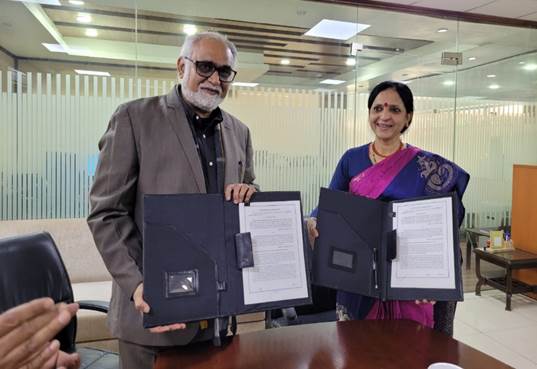 PIB_India's tweet photo. Signing of Memorandum of Understanding (MoU) between the Indira Gandhi National Centre for the Arts (IGNCA), New Delhi and the CSIR-Traditional Knowledge Digital Library (CSIR-TKDL) Unit

https://t.co/beV7RtgTjz https://t.co/IglLOoqFy9