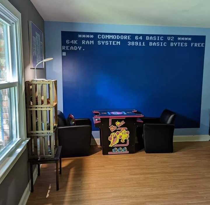 Commodoresmart's tweet image. Great C64 screen 🕹️👏... Have a nice Weekend!
#commodore #c64games #c64 #commodore64 #retrocomputer #retrogaming #retrogame #cbm #videogames #amiga #videogames80s #80s #vintagecomputer #gamedesign  #instagram #gk64 #instagood #8bit #art