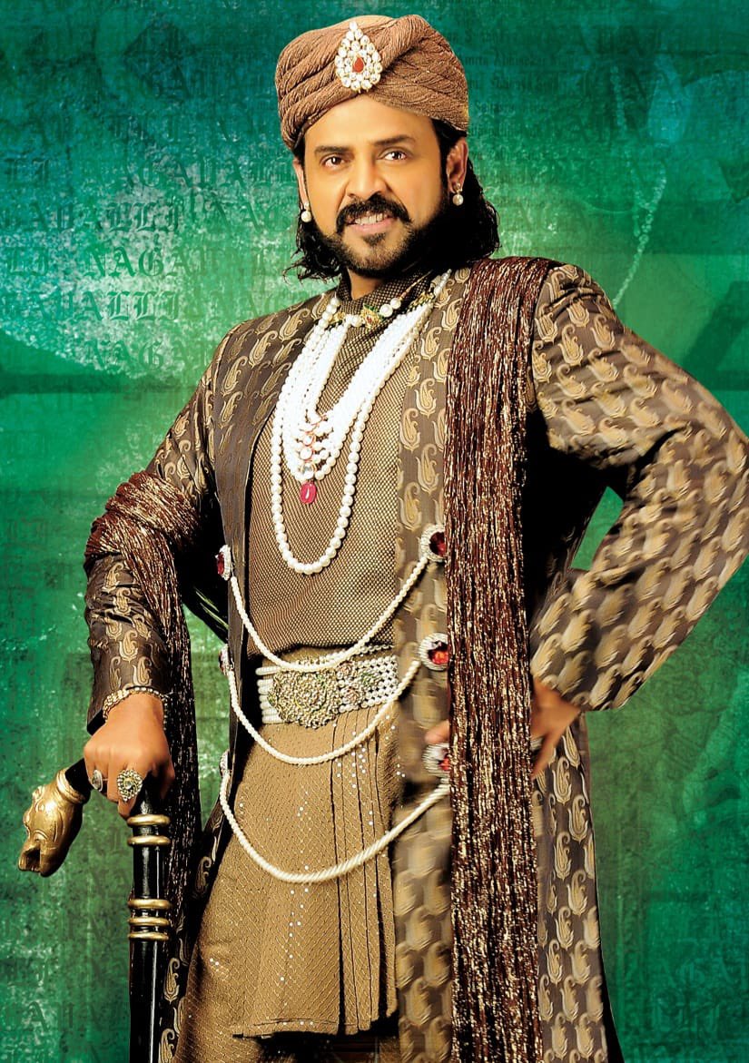 TSDaggubatiFans's tweet photo. విక్టరీ వెంకటేష్ గారు నటించిన హారర్ కామెడీ చిత్రం #నాగవల్లి కి నేటితో 12సంవత్సరాలు పూర్తి(విడుదల తేది: 16/12/2010).
@VenkyMama @MsAnushkaShetty @richyricha @shraddhadas43 @poonamkaurlal #PVaasu
#BellamkondaSuresh @realgurukiran
#12YearsForNagavalli https://t.co/zV4QXmmMTa