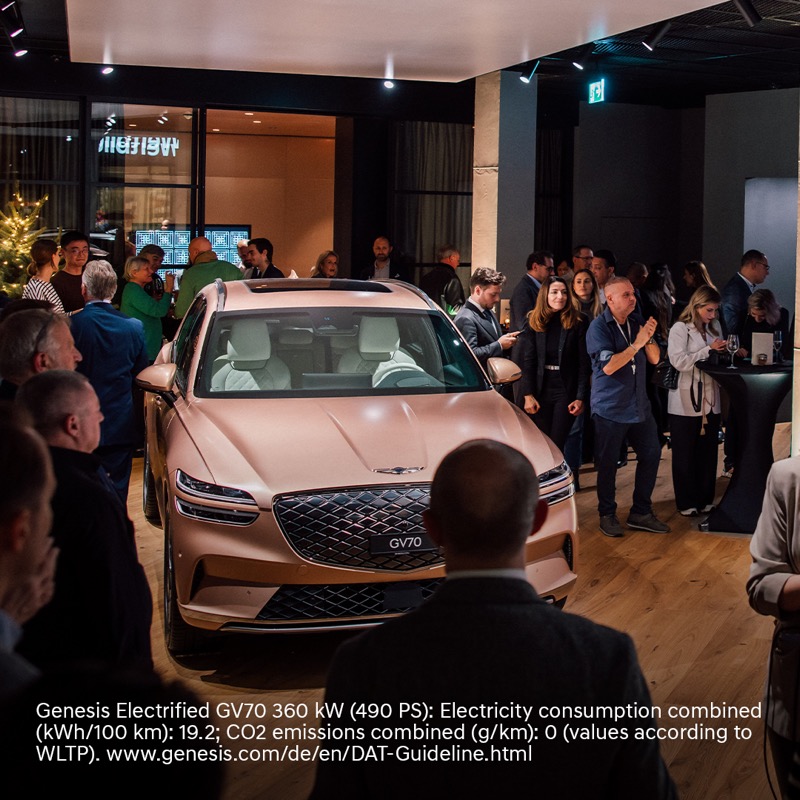 Genesis_Europe's tweet photo. Yesterday we opened the doors of our second Genesis Studio in Switzerland. Our guests were able to experience the Genesis Difference first hand, discover Genesis models and enjoy music from soul singer Nubya.
Click to learn more.
#GenesisEurope #GenesisStudioBasel