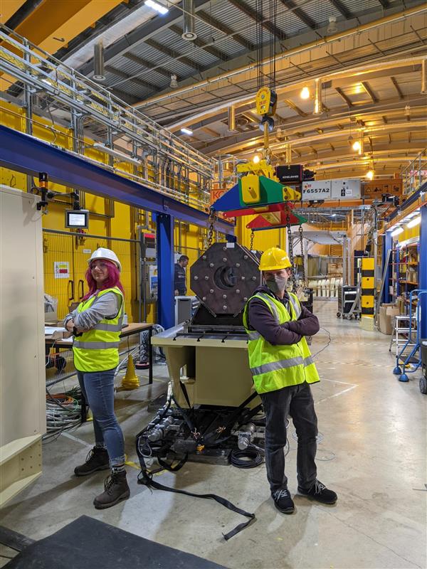 DiamondLightSou's tweet photo. Some great photos from @Jothephysicist and vibration specialist of her work on vibrational modes for the #DiamondII dummy girder with senior engineer and vibration specialist @dacrivelli π§΅ https://t.co/LZ7UUSyAVR