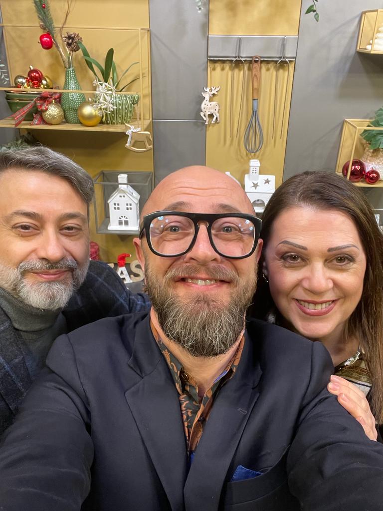 mindthepop's tweet photo. Mind the #CulatellodiZibello!😋
Ieri abbiamo partecipato, insieme a tanti amici tra giornalisti e blogger, a un golossissimo evento alla Sonia Factory in cui abbiamo conosciuto meglio questa eccellenza emiliana e l'abbiamo gustata grazie alle  proposte ideate da @soniaperonaci!❤️ https://t.co/vvt7vk5baO