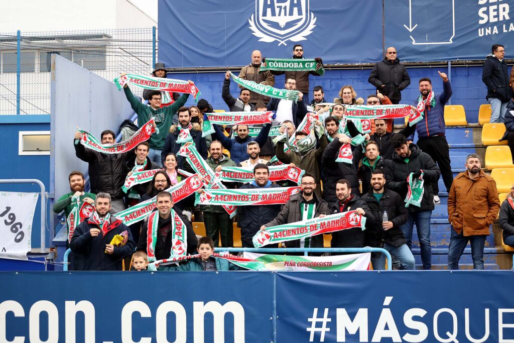EBlanquiverde's tweet photo. ¡Allá donde estés, yo te seguiré! 😍

🤍💚

📸 @CordobaCF_ofi https://t.co/SCzqfZoYPa