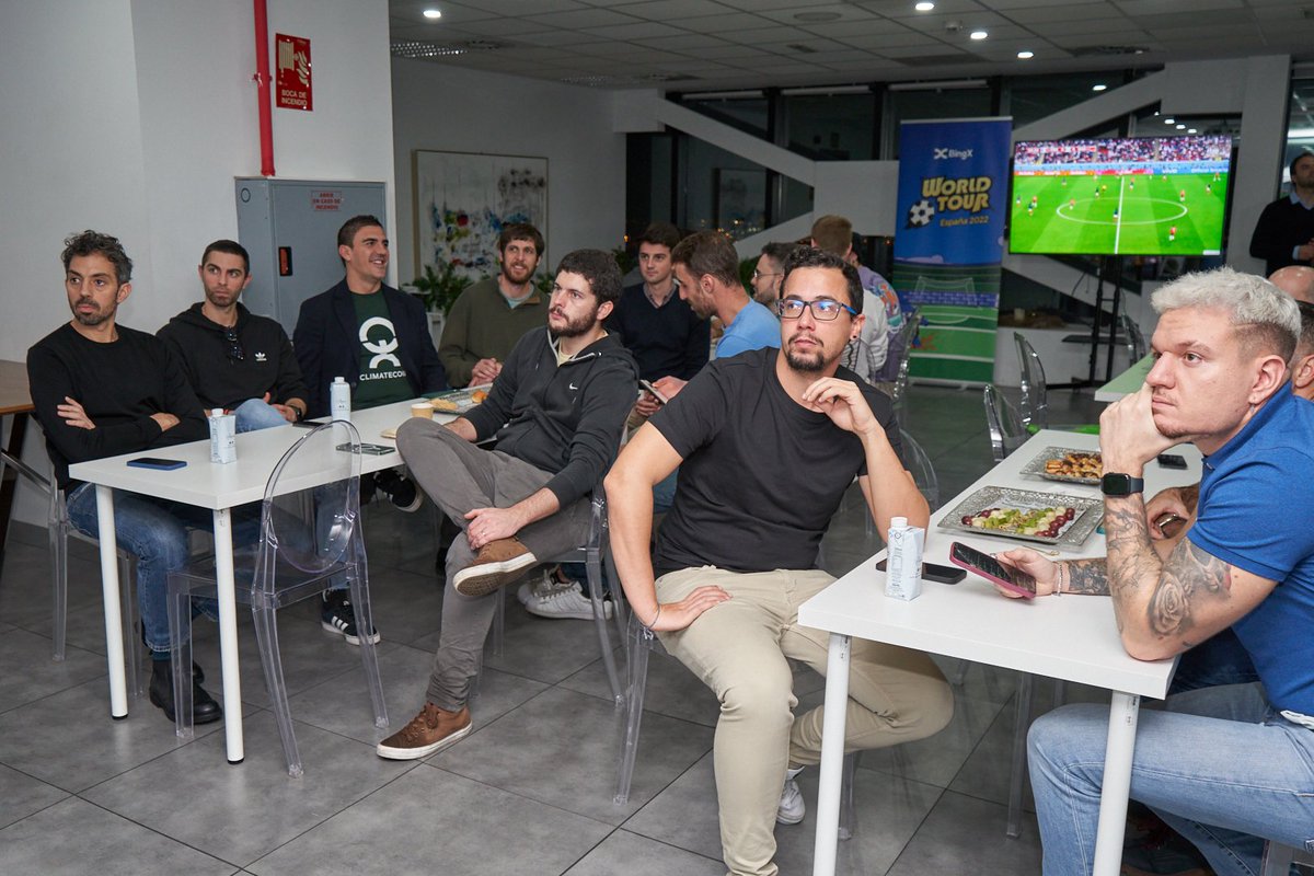 Climatecoin's tweet photo. 🙌 Thanks @bingX for inviting #climatecoin to enjoy a meeting between friends in Madrid.
🤝 The best thing is crossing communities that share the same vision.
#ClimateCoin #GatheringFriends #Madrid #BingX https://t.co/xsF7prSrCE