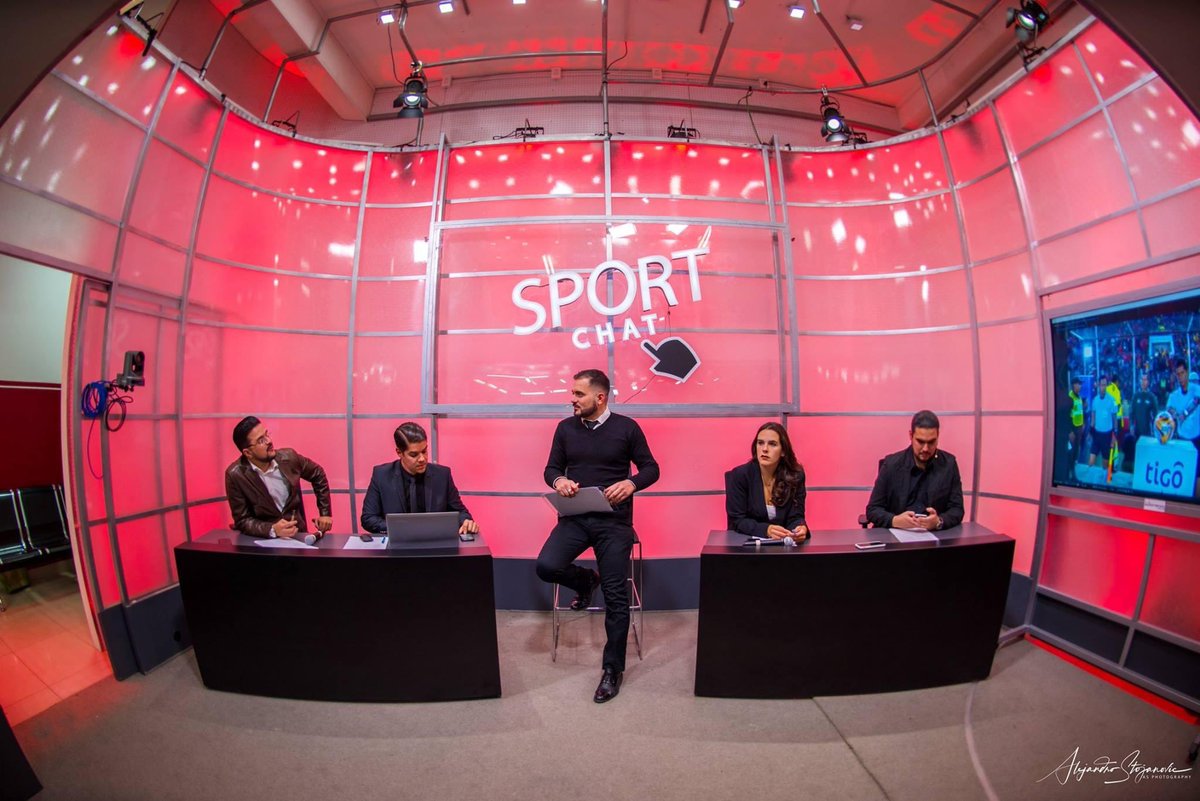 Pacheco_Sports's tweet photo. #SportChat fue producido por @JFTonelli e integrado por los cracks @JorgeAnez @CarlitaSaucedo @gmedinar22 y los #Mercury 😂😂😂

📸 Alejandro Stojanović https://t.co/wrD6qw0Szj