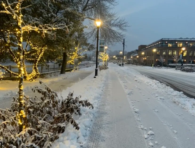 WayzataLEC's tweet photo. What do you have planned this weekend? Perhaps a stroll along Panoway’s cleared paths? https://t.co/kUGUDnzLII