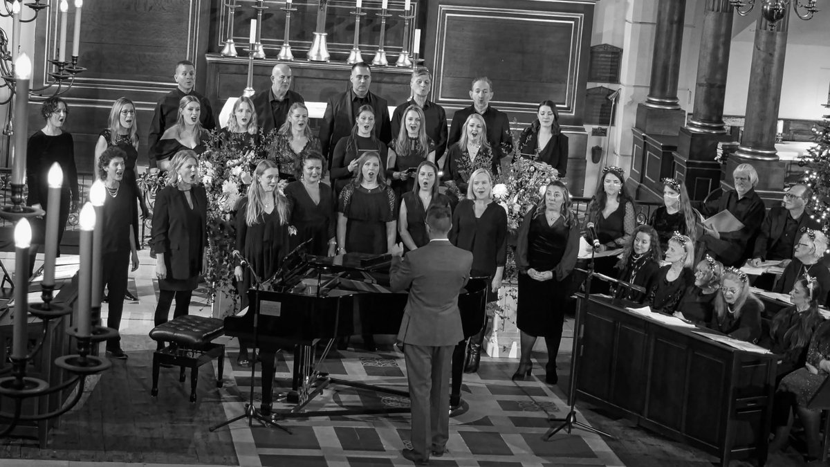 We returned to The Actors' Church in Covent Garden for the first time in three years to be part of <a href="/theRTF1839/">The Royal Theatrical Fund</a> Christmas Concert 🤩🎄🎶