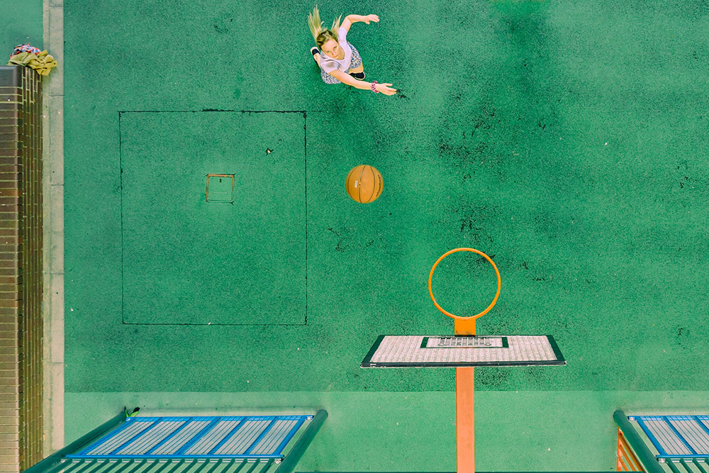AP_Magazine's tweet photo. The results from the final #APOY2022 round, ACTION, are in! Congratulations to Tommaso Carrara for coming first place with this shot! See the top ten images here, with the final winners to be announced shortly: https://t.co/78NcSQt1tb
@mpbcom https://t.co/4CKarE4au2