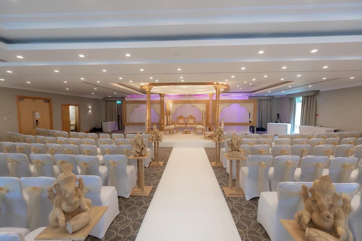 HellidonLakes tweet media