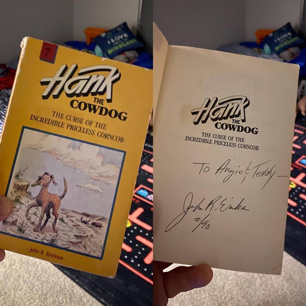 teddyballgamebb's tweet photo. Walker and I finished reading Hank the Cowdog at his bedtime, the exact same book my Dad read to me. #dadlevelup https://t.co/aNaKo3Fv8N