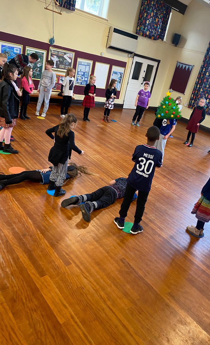 What a morning! What a party! 🥳Thank you to our families for their kind donations towards party snacks &amp; more! What had a great time! 🌲🎅🏼