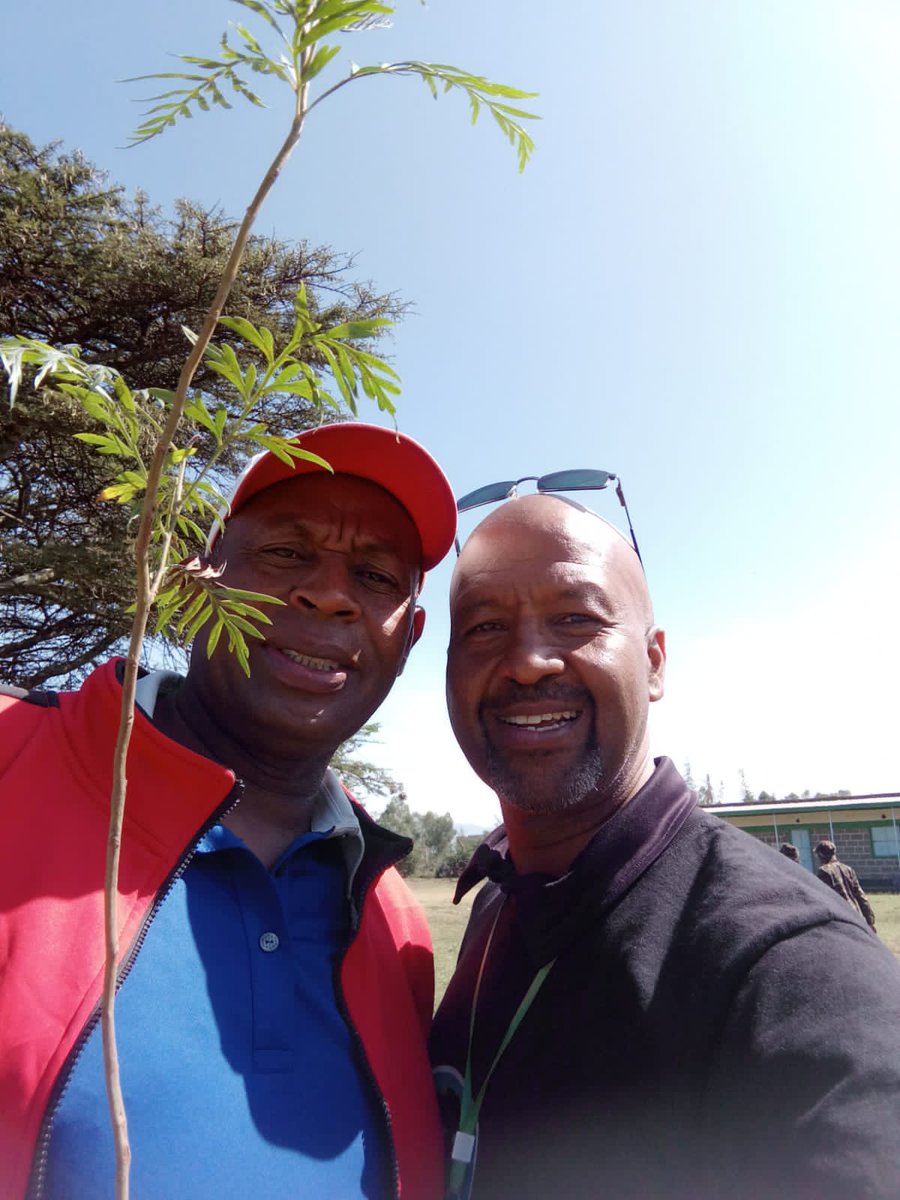 tek_kenya's tweet photo. 🌱🌲💚
#ClimateAction
#5BillionTrees
#KeepKenyaBreathing

@Environment_Ke
@WilliamsRuto
@StateHouseKenya
@HonSoipanTuya
@spheelmodels
@Ferdiomanyala
@IshwaaqMohamed7
@UNEP
@UNDP
@ntvkenya @citizentvkenya @KTNNewsKE https://t.co/6KEQDh6xJD