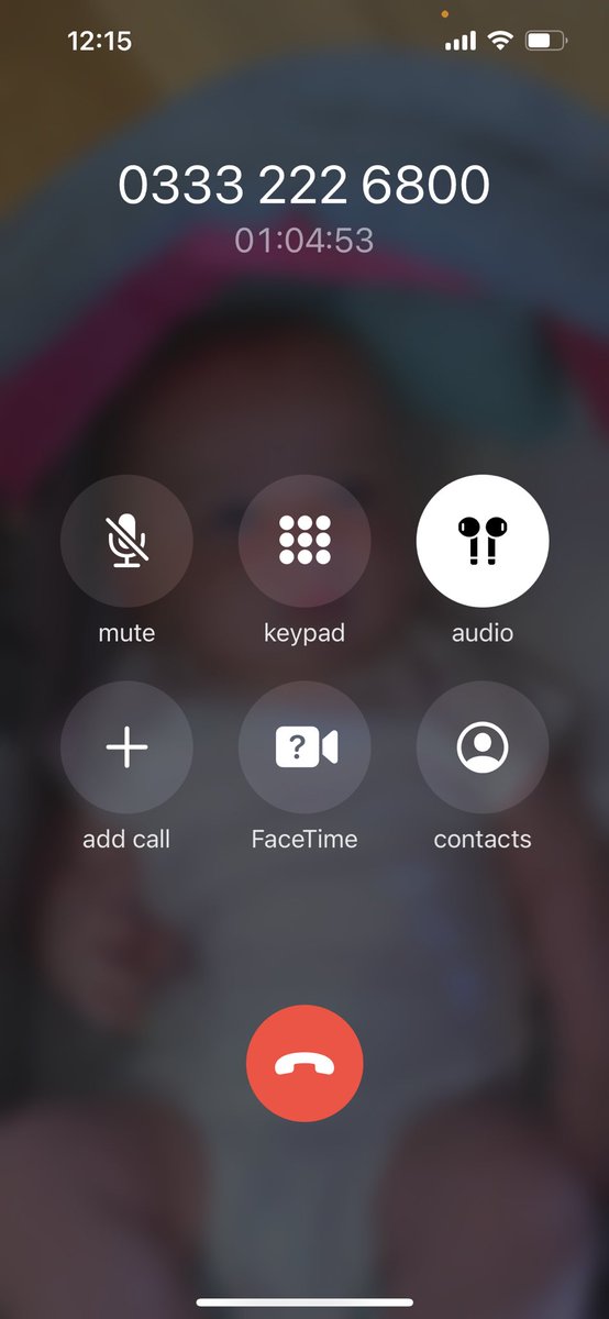 Lizzieeddleston's tweet photo. @BensonsForBeds first you leave me with no bed and now I’m on the phone for over an hour waiting for you to answer my call! https://t.co/PIeja2f2Wx