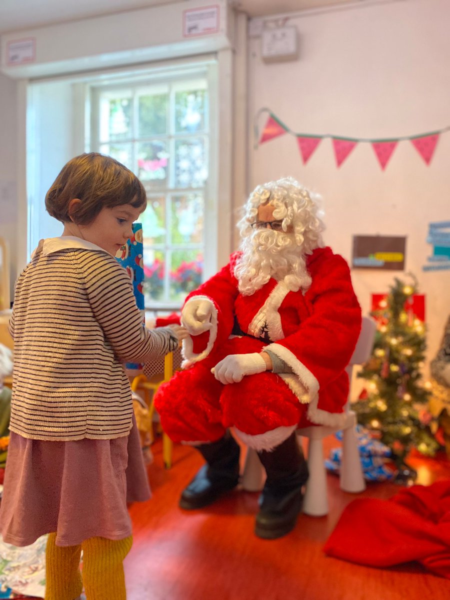 MichaelFleming_'s tweet photo. Guess who got roped into doing Santa at Ella's Montessori school today? Luckily she had no idea who was behind the white beard!! #howthingshavechanged #iusedtobecoolkindof https://t.co/oqPeX7bc1y