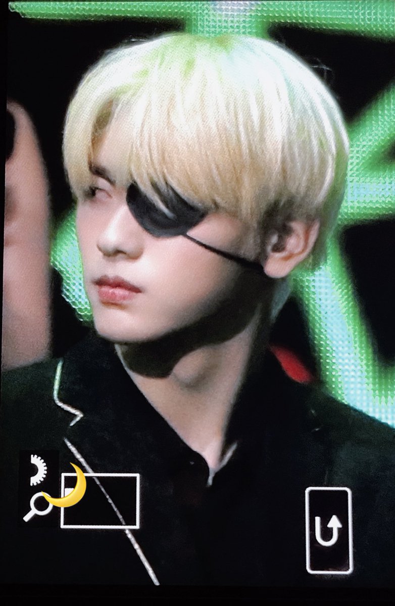 Luminous1205 tweet media