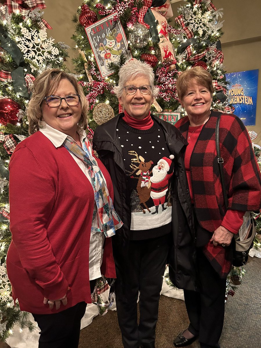 It’s been a busy week but a wonderful week! Merry Christmas! Yuletide…Christmas Carol…White Christmas! #blessed