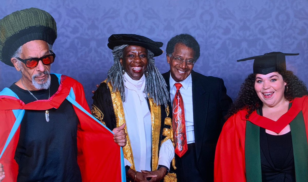 Oh I absolutely love the official photo for Dr Don Letts’s graduation. Pictured with Baroness Lola Young (Chancellor of @UniofNottingham) and Dr Vince Wilson, who nominated Don for the award. More graduations like this, please!