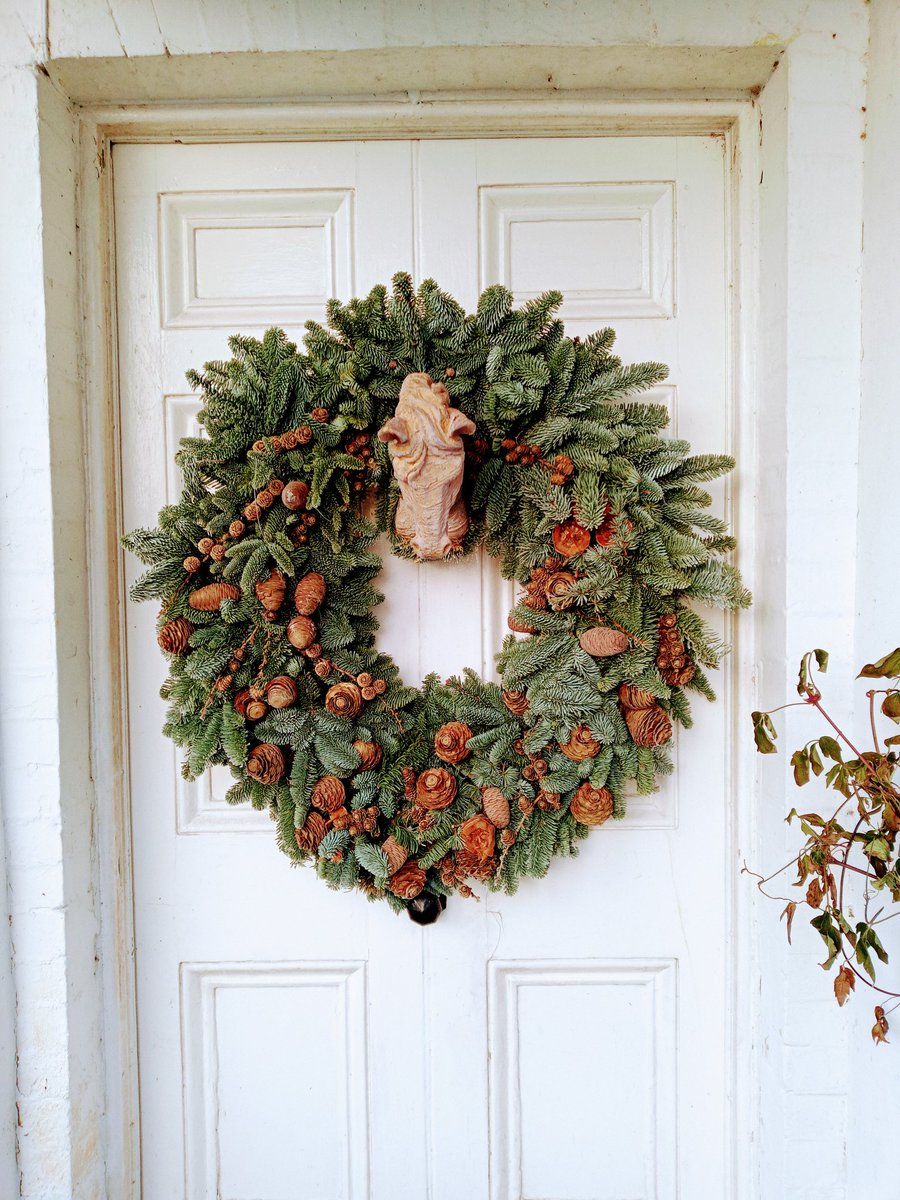 Christmas Wreath has landed on our door 😁 I might be a little biased beautiful work by Pat Munnelly