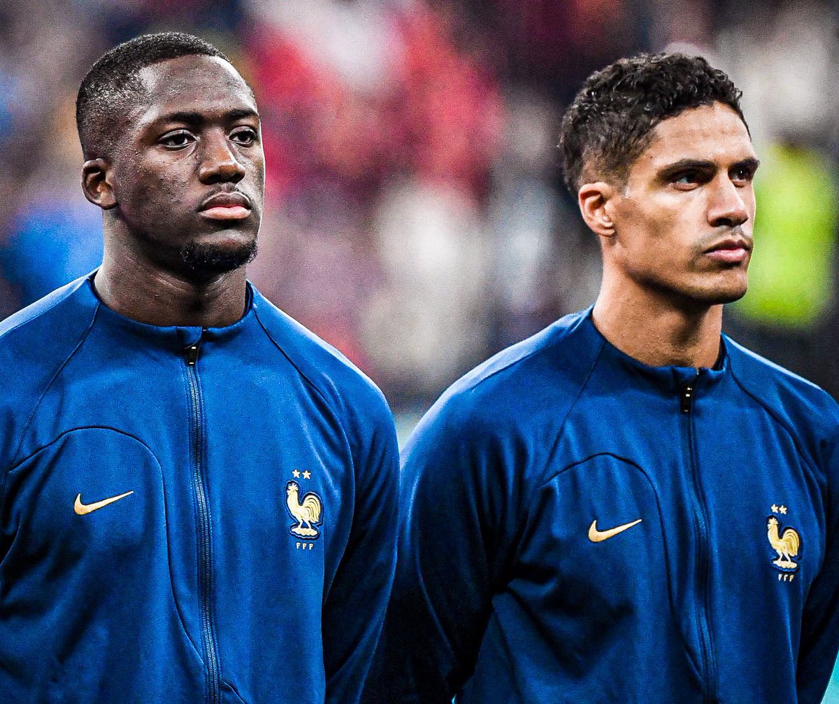 ii_moO3ath's tweet photo. 🚨🚨 #FRA أصيب فاران و كوناتي بنزله برد .. و ينضمون للمصابين بها كومان و رابيوت و اوباميكانو .. 
—-
😅😅 https://t.co/1BgPrjvmv1