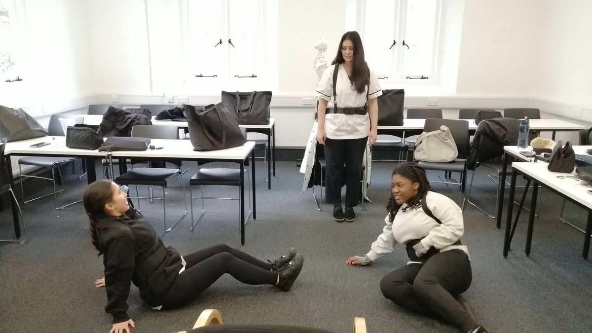 Matt_SimTech's tweet image. #SimTeam at @AECCUniversityC running through COPD, Hemiparesis and Kyphosis simulation with our diagnostic radiology students
#diagnosticradiology #agesimulation #medicalsimulation #patientempathy